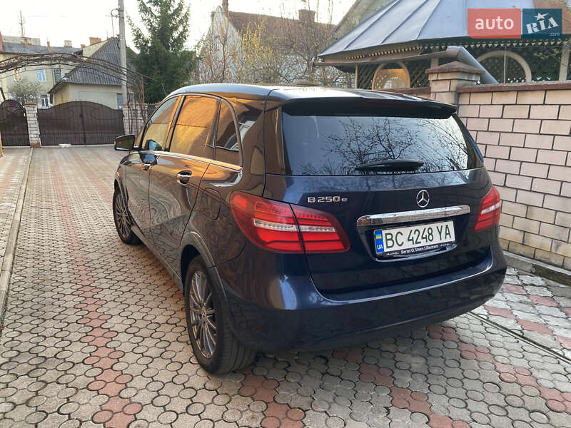 Mercedes-Benz B-Class 2017