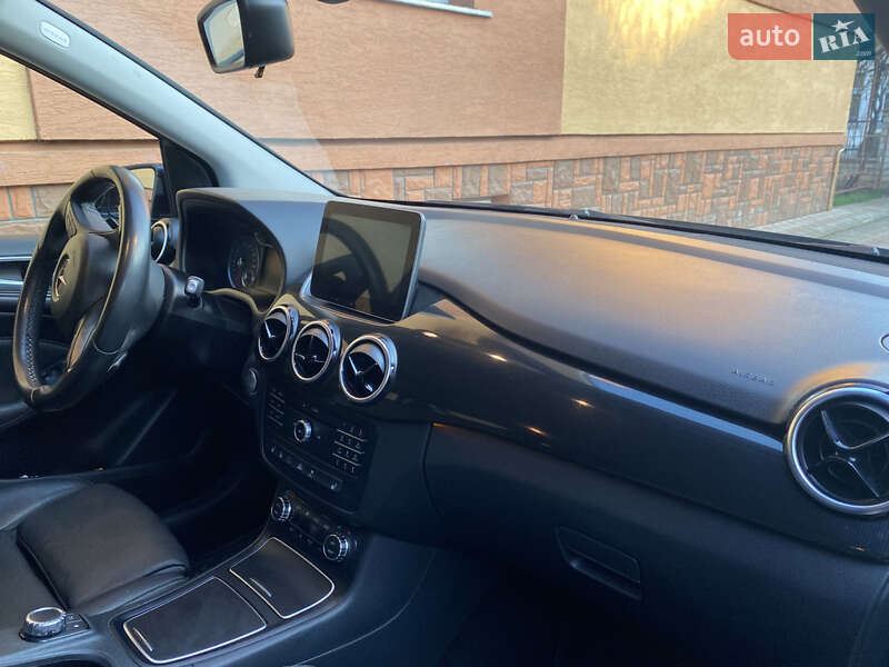 Mercedes-Benz B-Class 2017