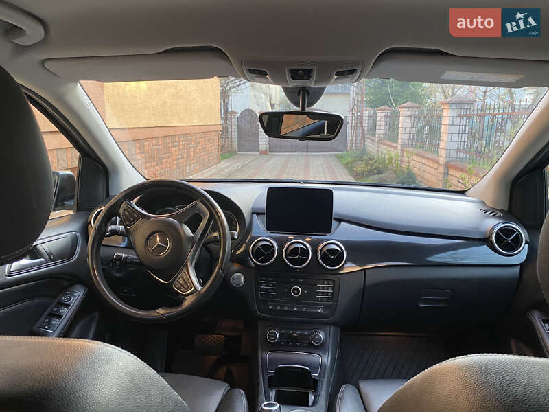 Mercedes-Benz B-Class 2017