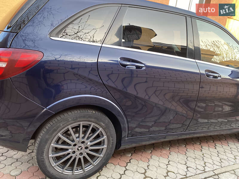 Mercedes-Benz B-Class 2017