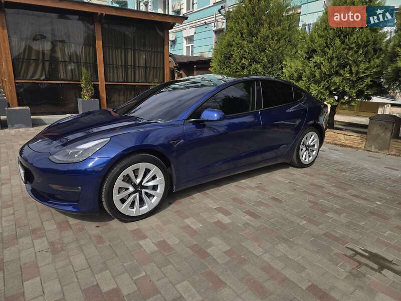 Tesla-10