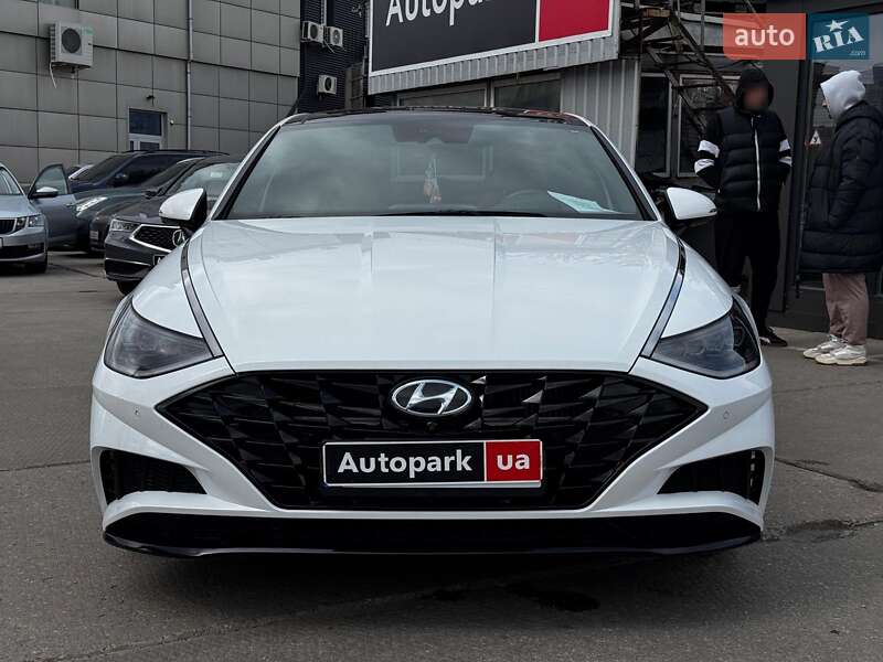 Hyundai-9