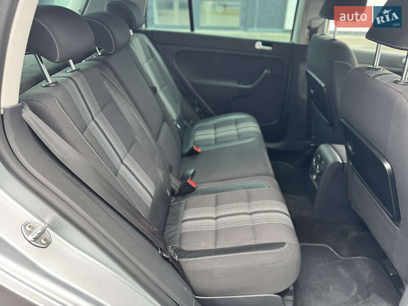 Volkswagen Golf Plus 2012