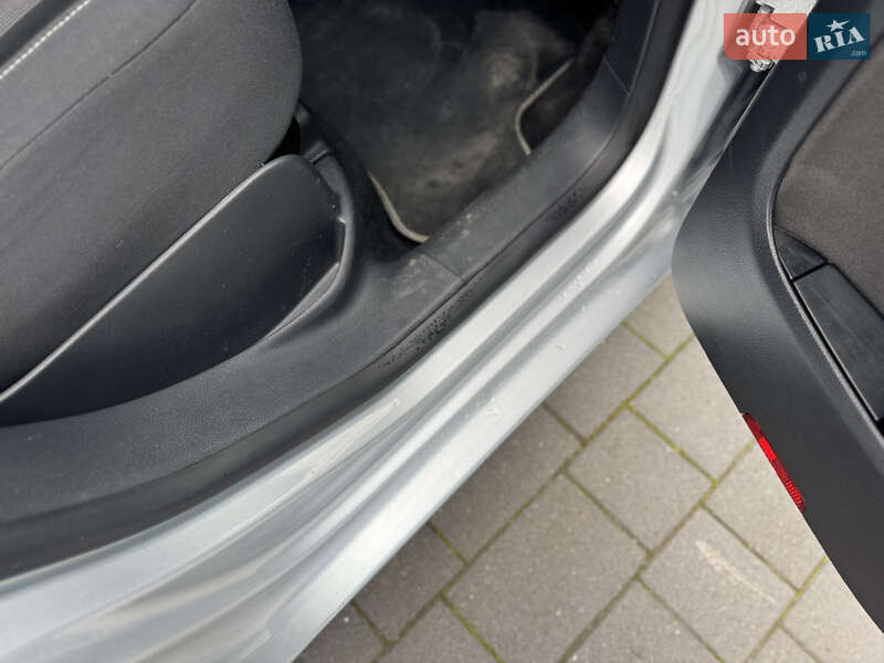 Volkswagen Golf Plus 2012