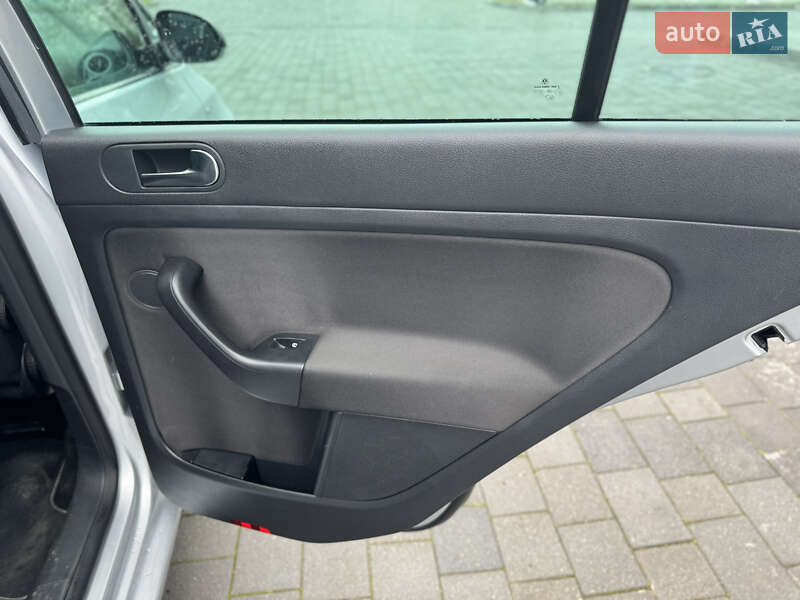 Volkswagen Golf Plus 2012