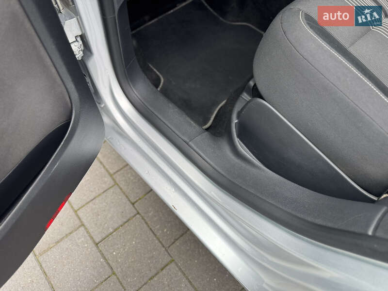 Volkswagen Golf Plus 2012