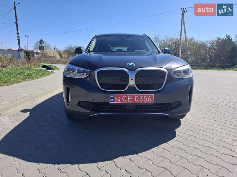 BMW iX3 2021