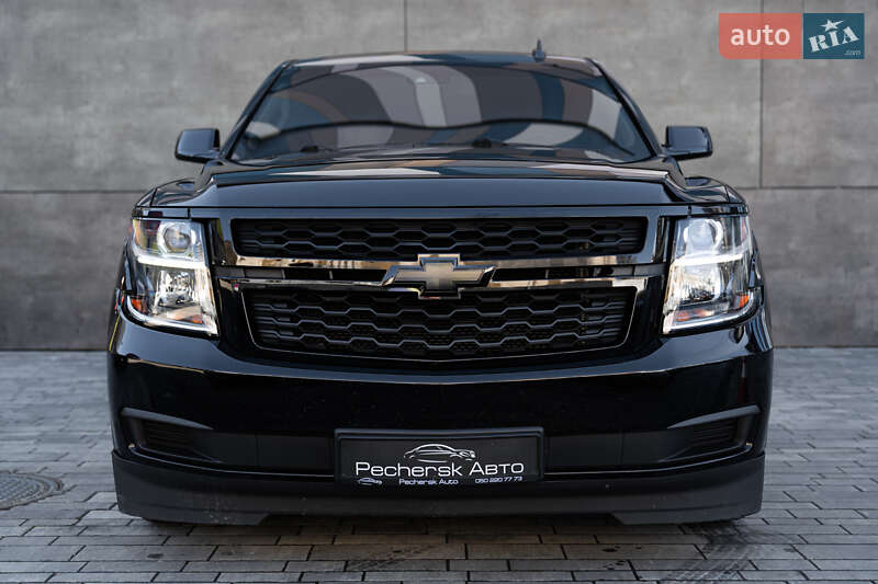 Chevrolet Suburban 2015