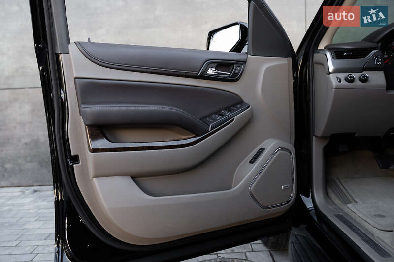 Chevrolet Suburban 2015