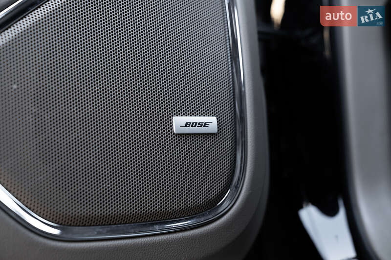 Chevrolet Suburban 2015