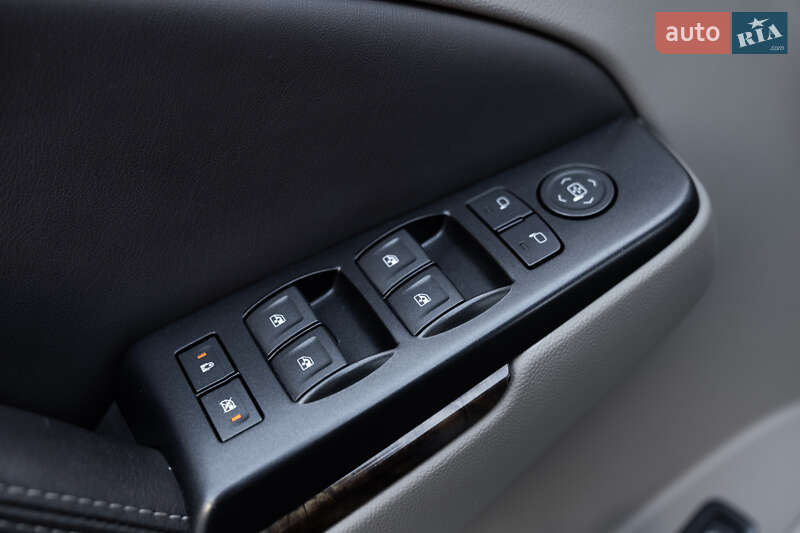 Chevrolet Suburban 2015