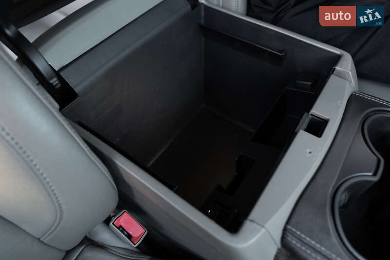 Chevrolet Suburban 2015