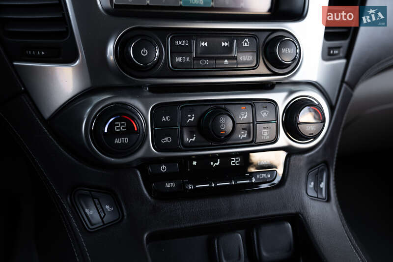 Chevrolet Suburban 2015