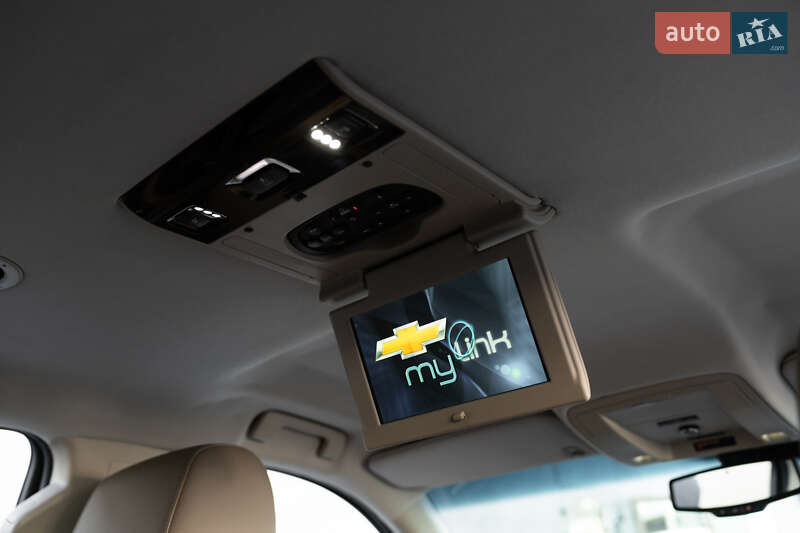 Chevrolet Suburban 2015