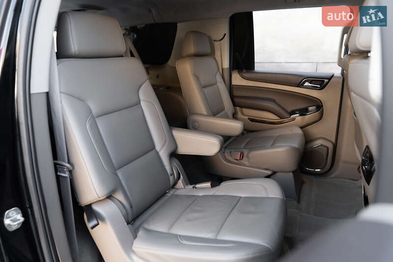 Chevrolet Suburban 2015