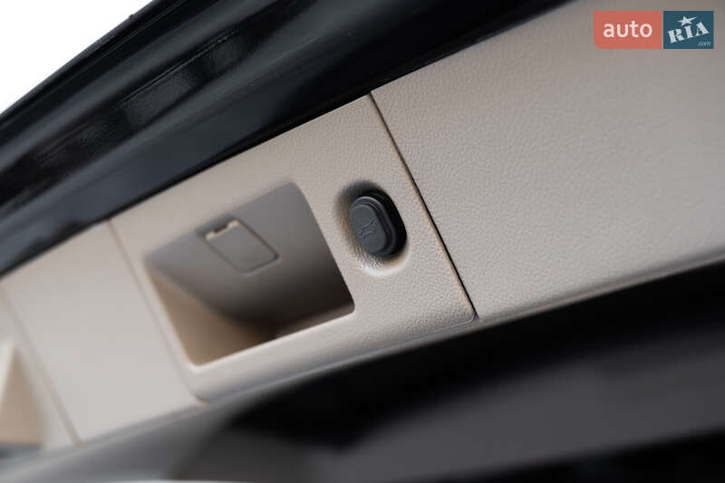 Chevrolet Suburban 2015