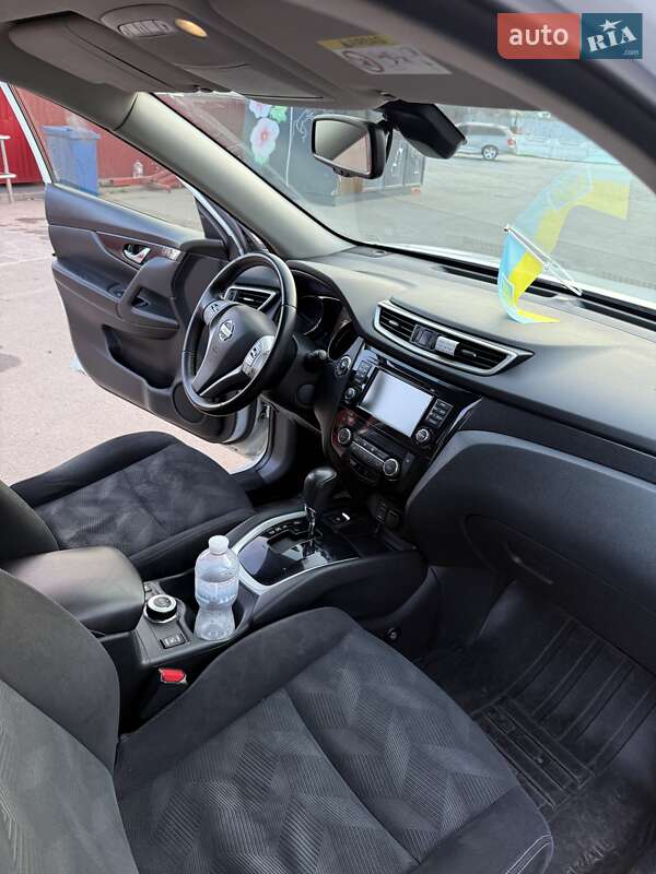 Nissan-23
