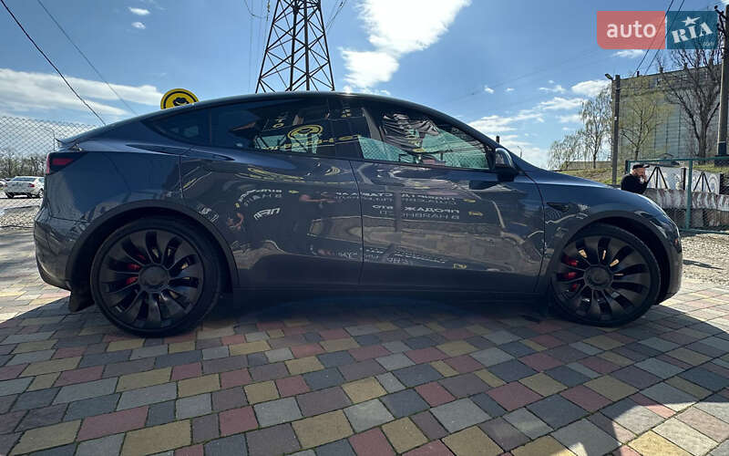 Tesla Model Y 2021