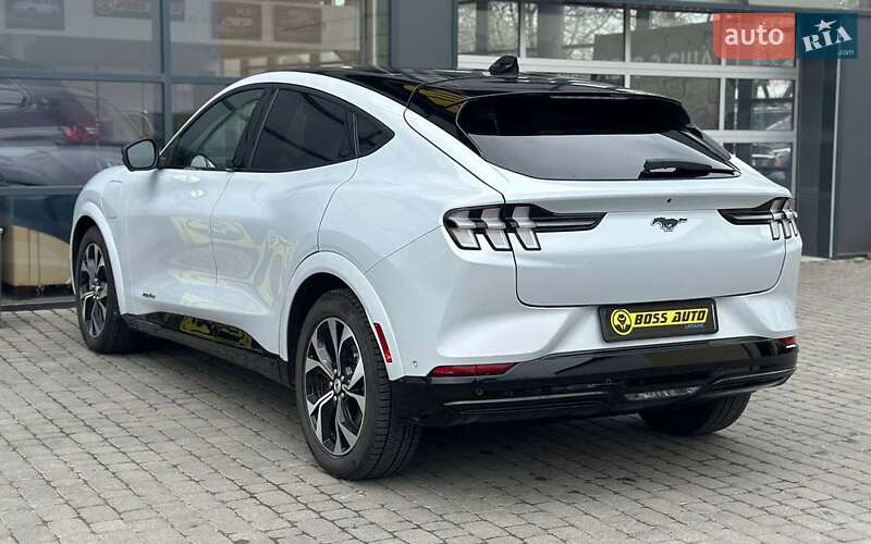 Ford Mustang Mach-E 2021