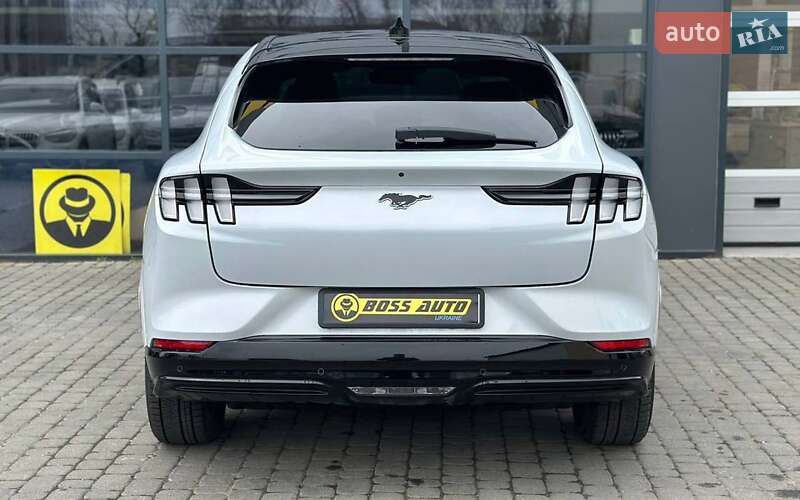 Ford Mustang Mach-E 2021