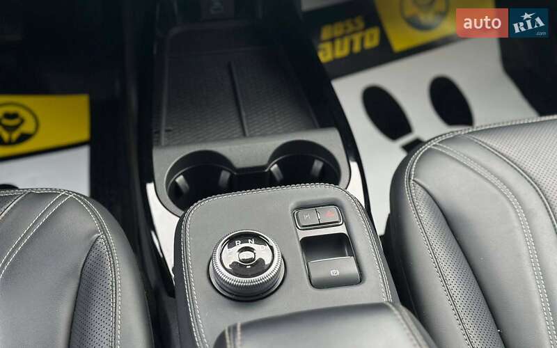 Ford Mustang Mach-E 2021