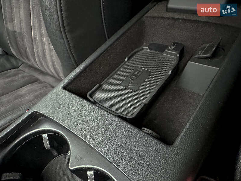Audi-137