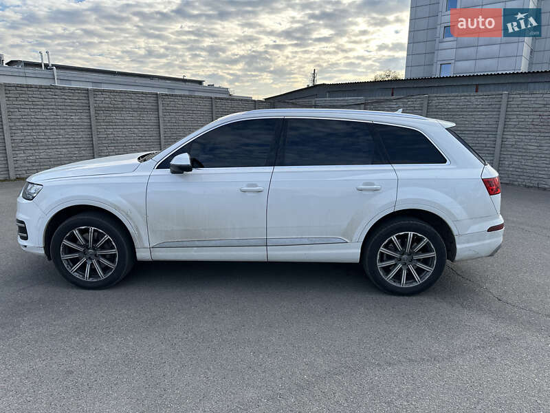 Audi-6