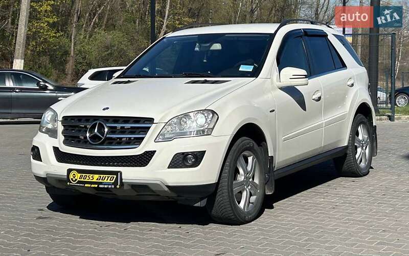 Mercedes-Benz M-Class 2010