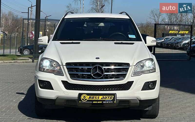 Mercedes-Benz M-Class 2010