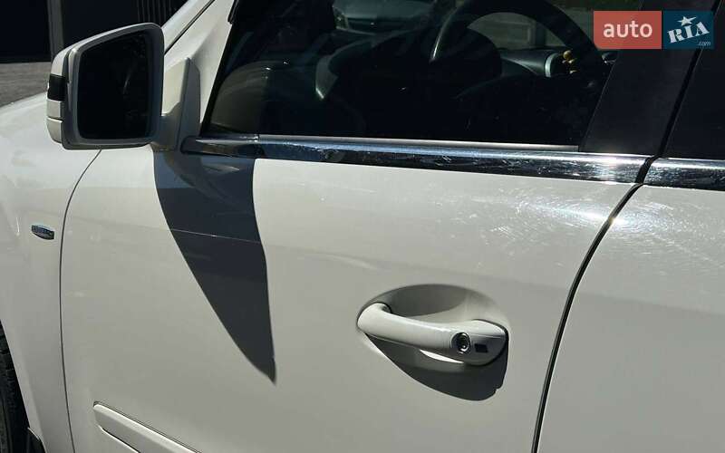 Mercedes-Benz M-Class 2010