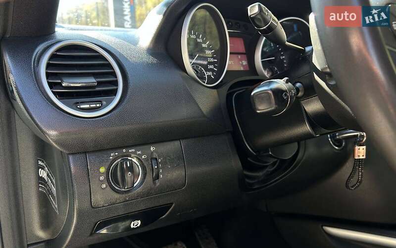 Mercedes-Benz M-Class 2010