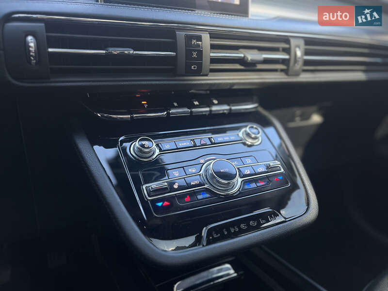 Lincoln Corsair 2022