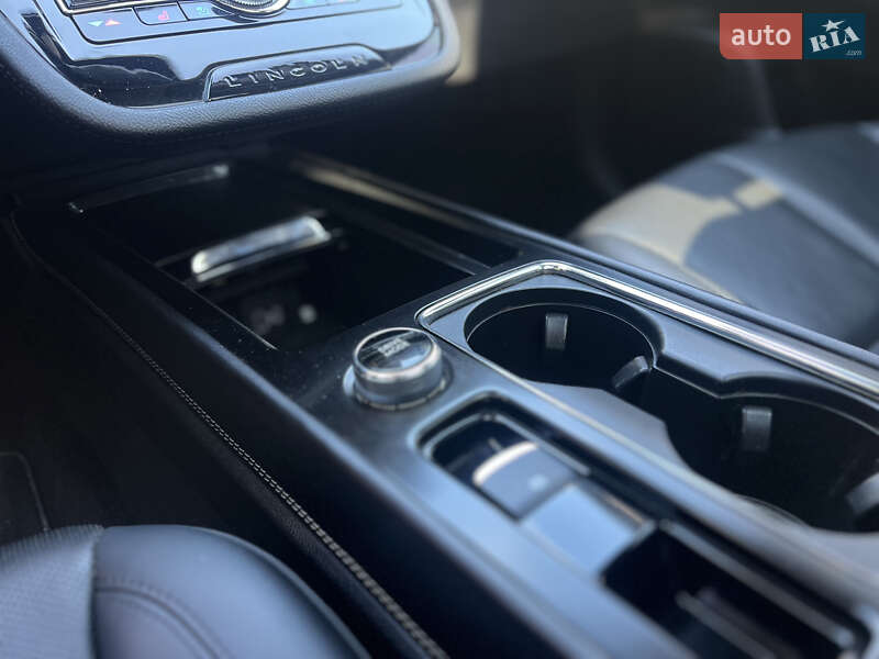 Lincoln Corsair 2022