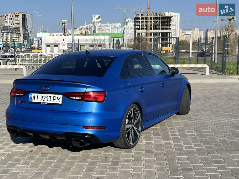 Audi-6
