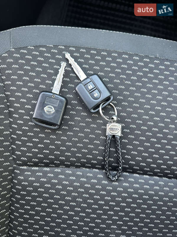 Nissan-43