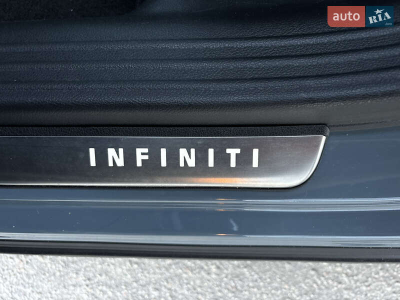 Infiniti-0