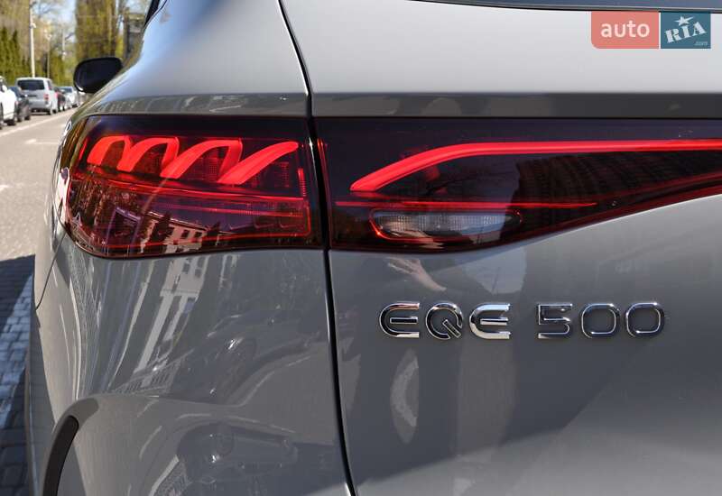 Mercedes-Benz EQE SUV 2023