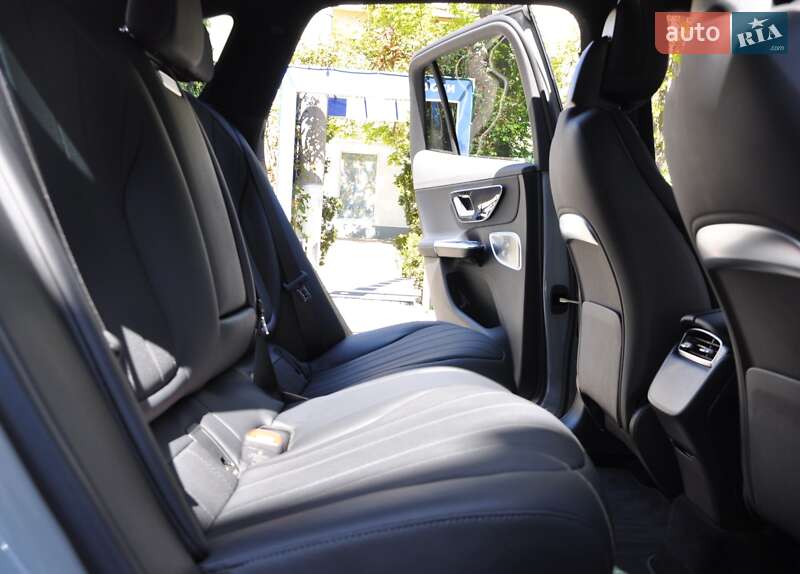 Mercedes-Benz EQE SUV 2023