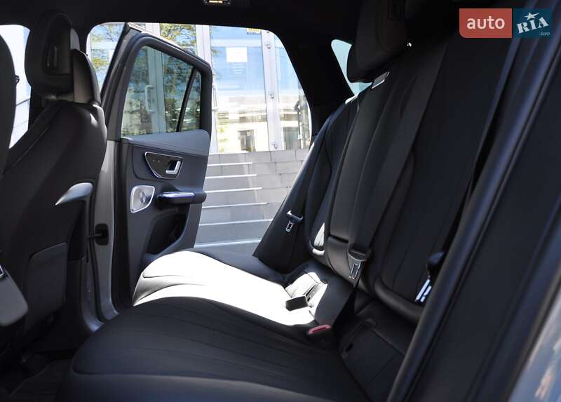 Mercedes-Benz EQE SUV 2023