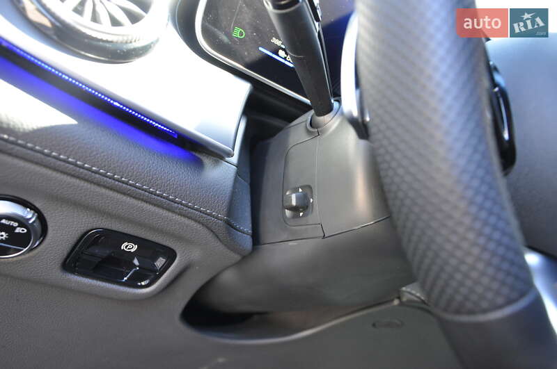 Mercedes-Benz EQE SUV 2023