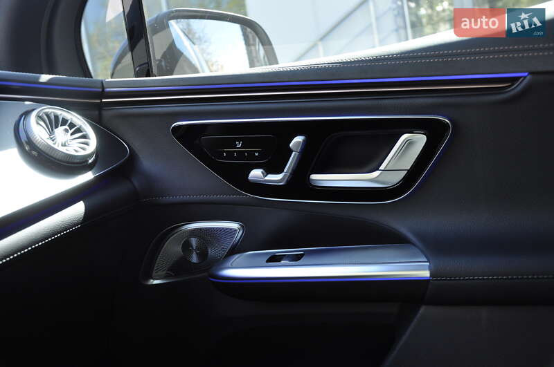 Mercedes-Benz EQE SUV 2023