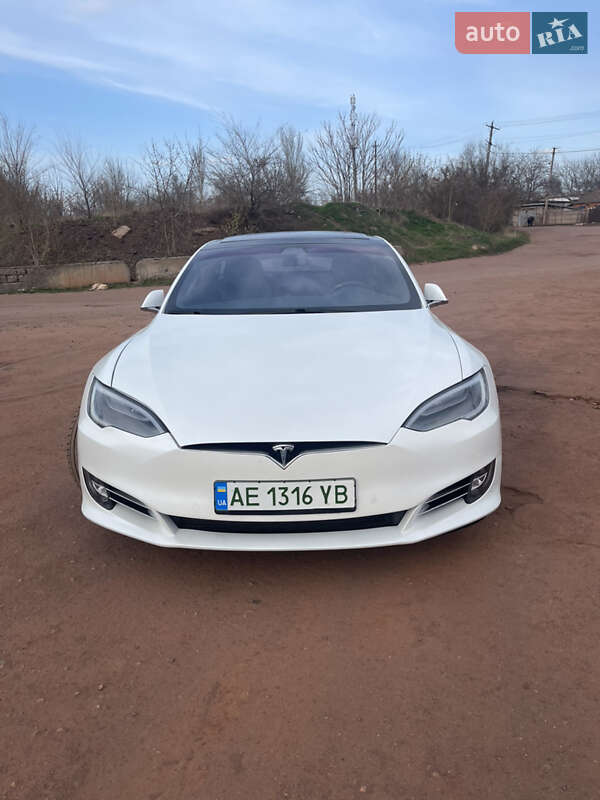 Tesla-4