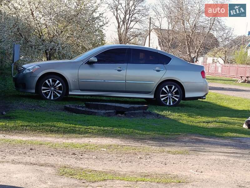 Infiniti M35 2008