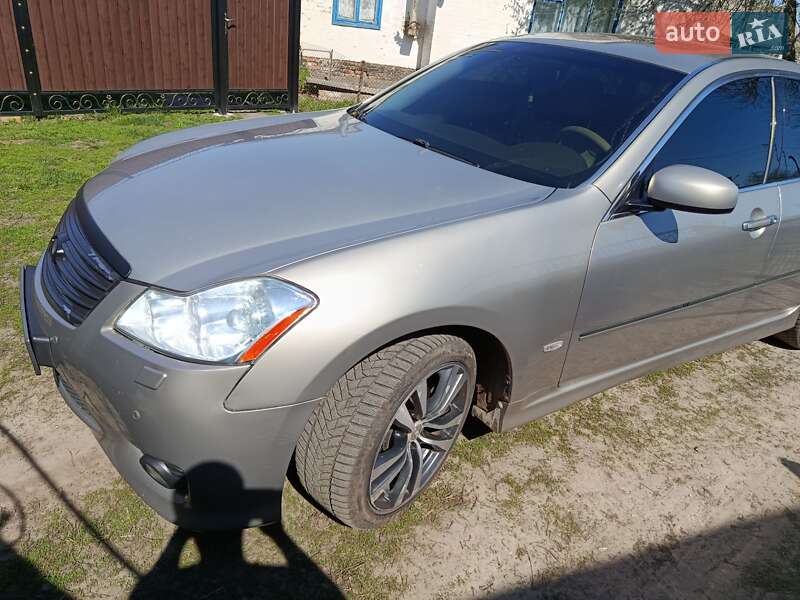 Infiniti M35 2008