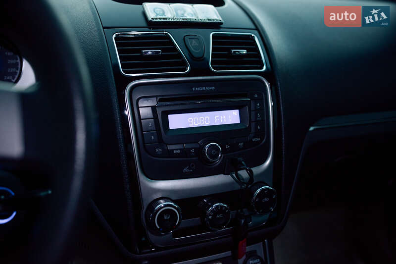 Geely Emgrand 7 (EC7) 2015