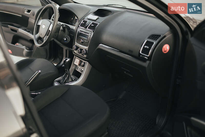 Geely Emgrand 7 (EC7) 2015