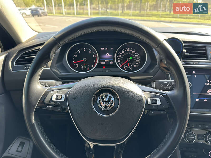 Volkswagen-23