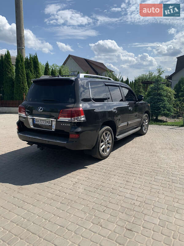 Lexus LX 2014