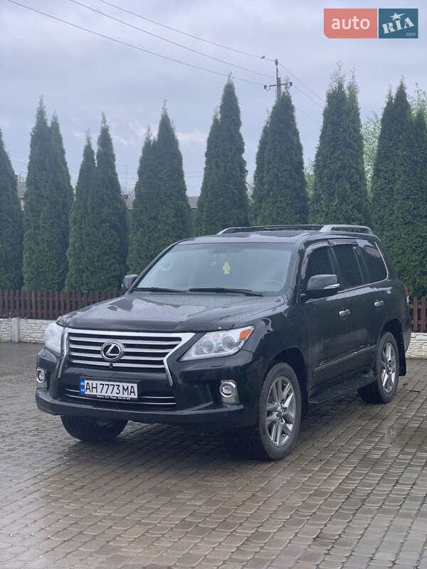 Lexus LX 2014