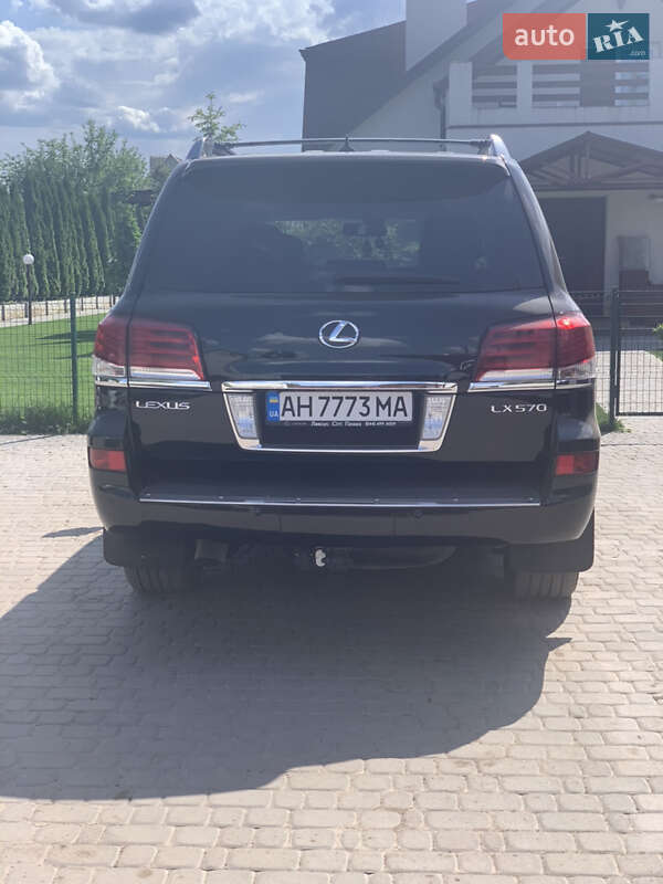 Lexus LX 2014